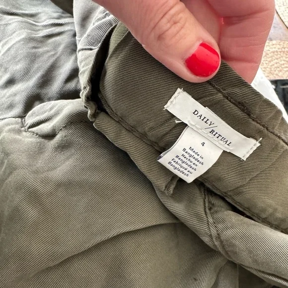 Anthropologie daily practice/ritual nwt green pants - Picture 4 of 7